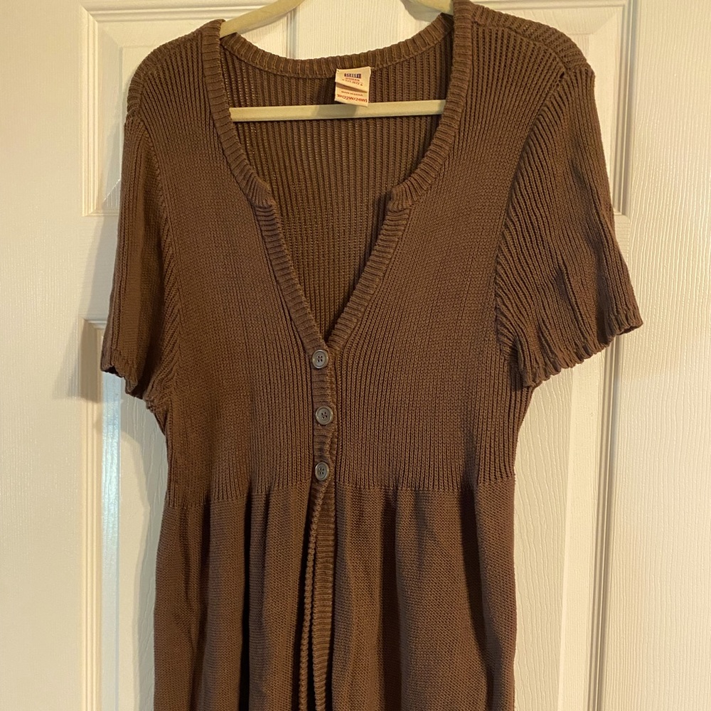 3X Soft Brown Three-Buttoned Short Sleeve Duster